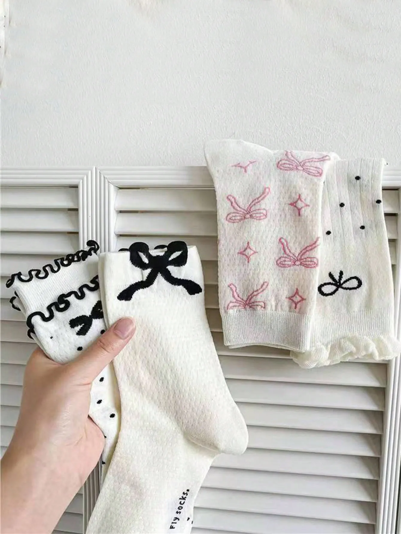 4 Pair Cute Winter Bowknot Socks