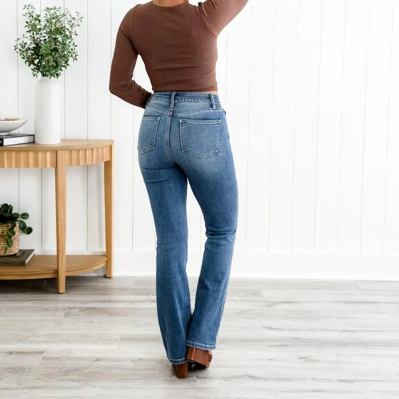 Bootcut Fit jeans