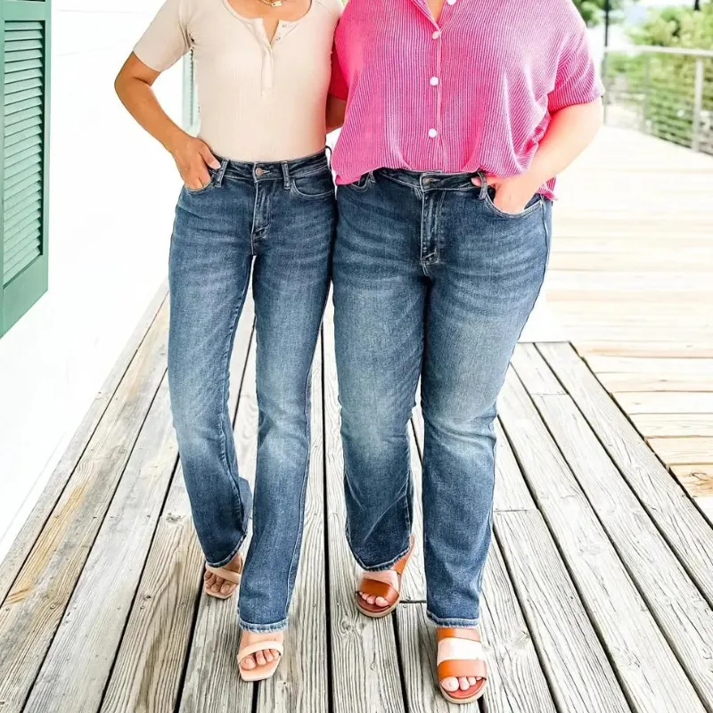Bootcut Fit jeans