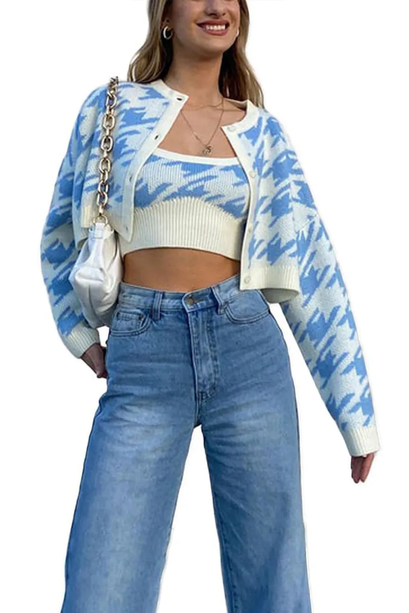 HWT1045 Bold Houndstooth Crop Cardigan