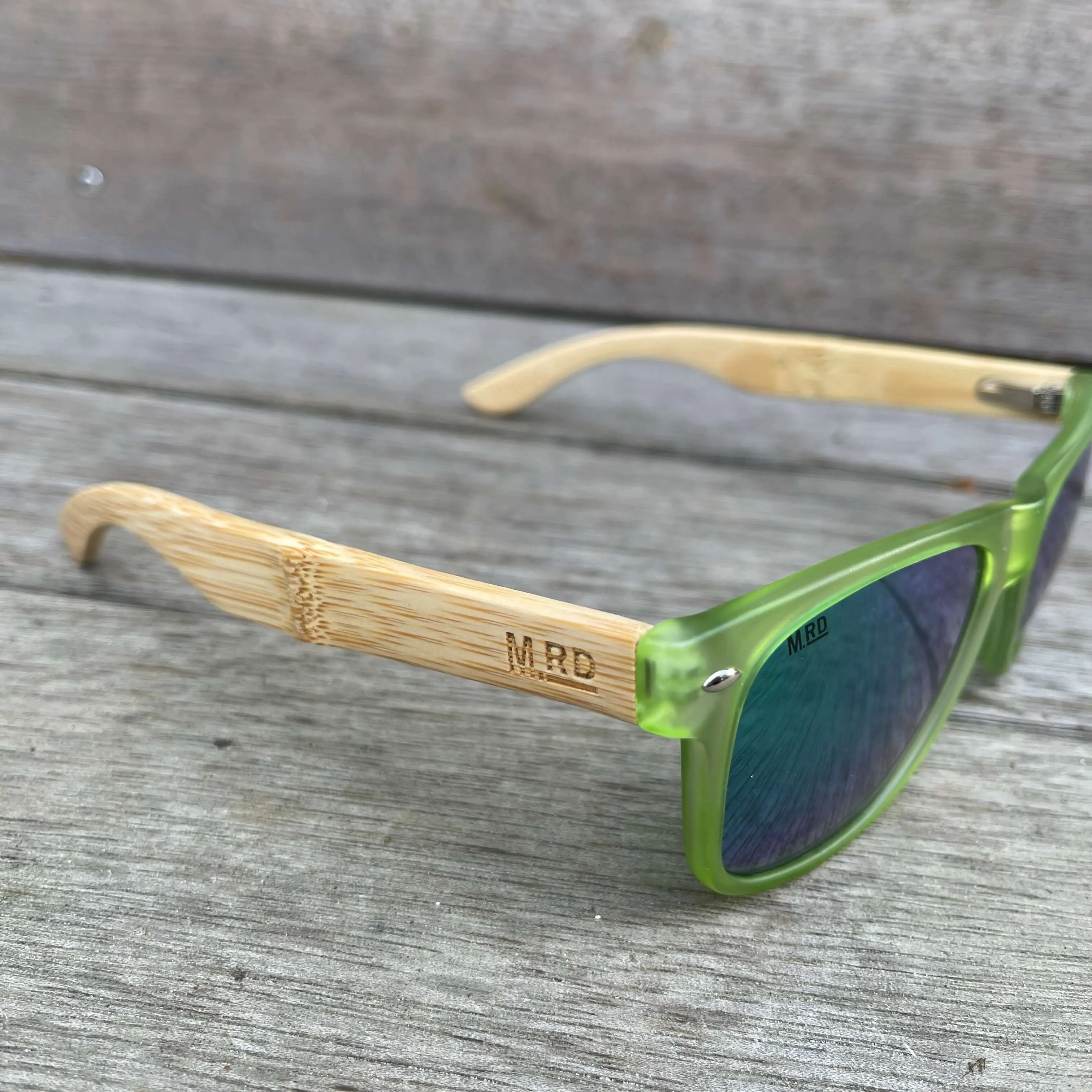 Moana Road Sunglasses - Green with reflective lens