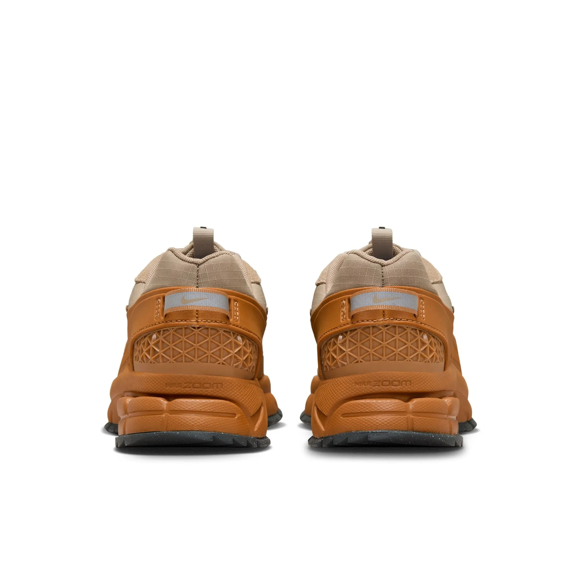 Nike Zoom Vomero Roam 'Flax'