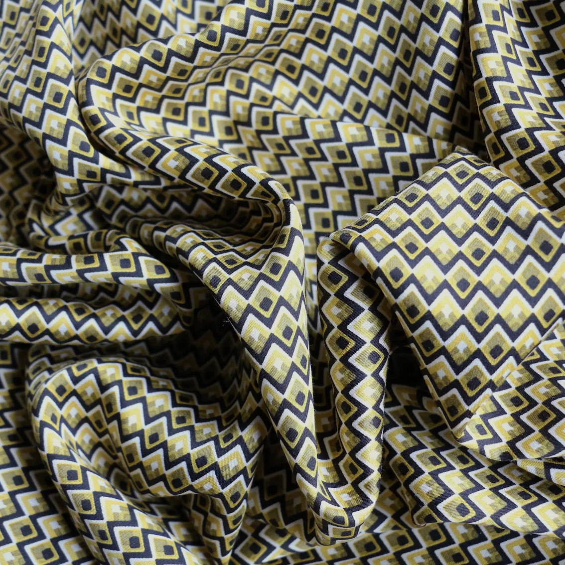 Vitti Peaks Viscose Sateen